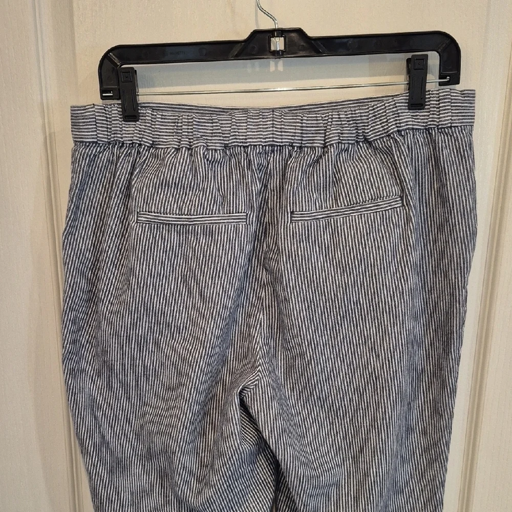 Banana Republic Hayden Navy Striped Linen And Cotton Blend Crops